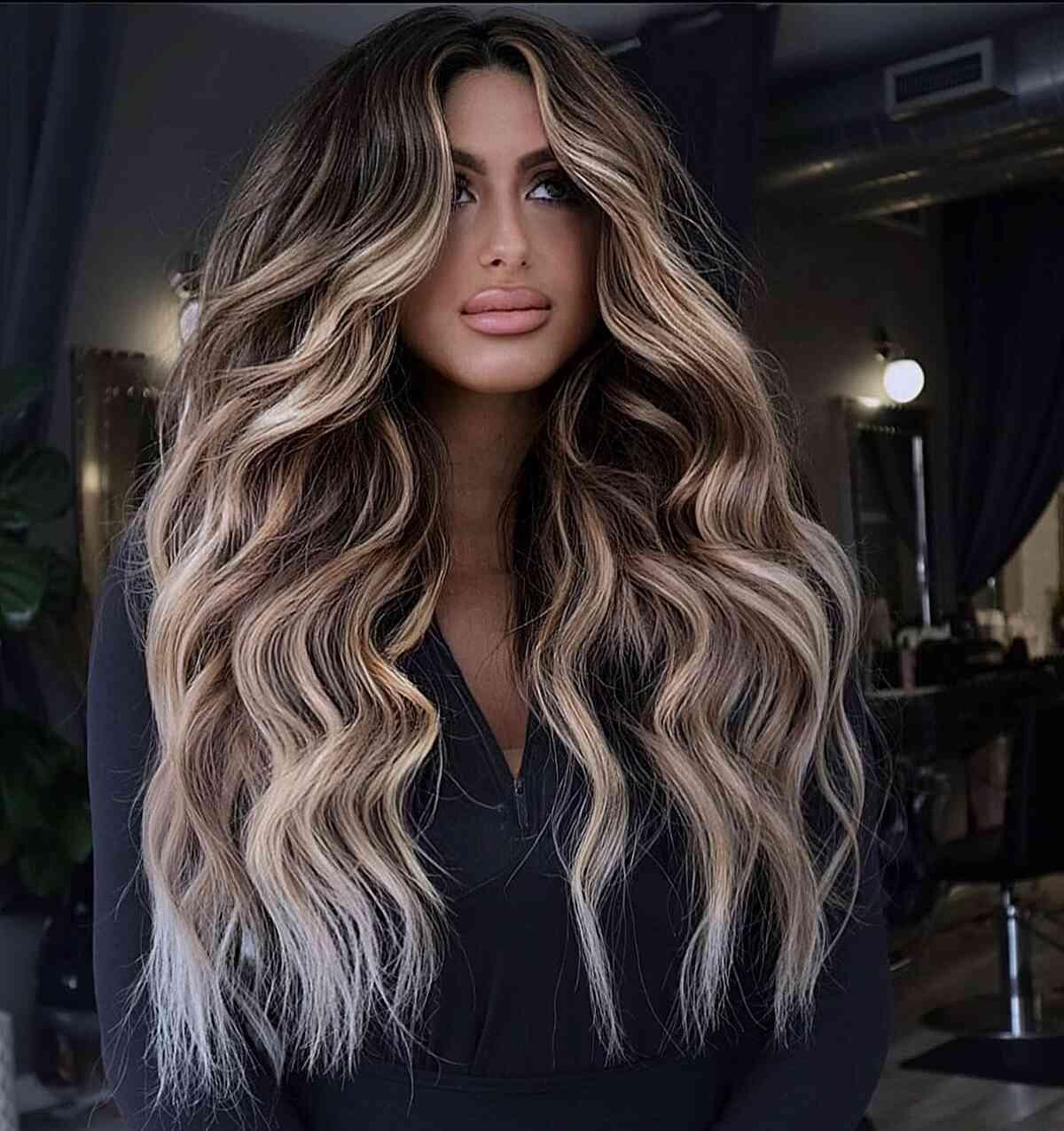 Stulbinantis storų šviesių plaukų balayage